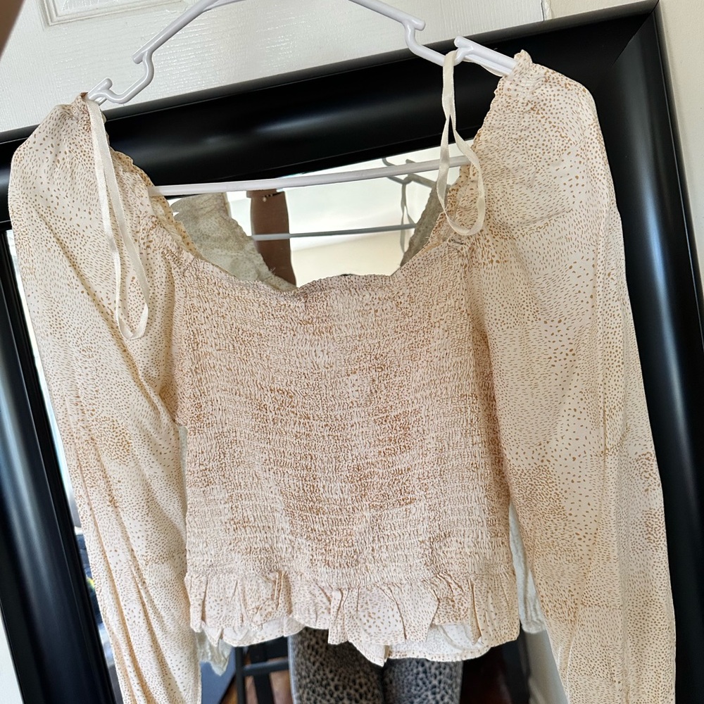 Floaty cropped top